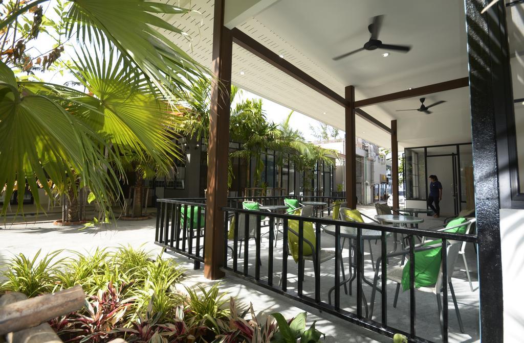 Irest Ao Nang Seafront Hostel Exterior photo
