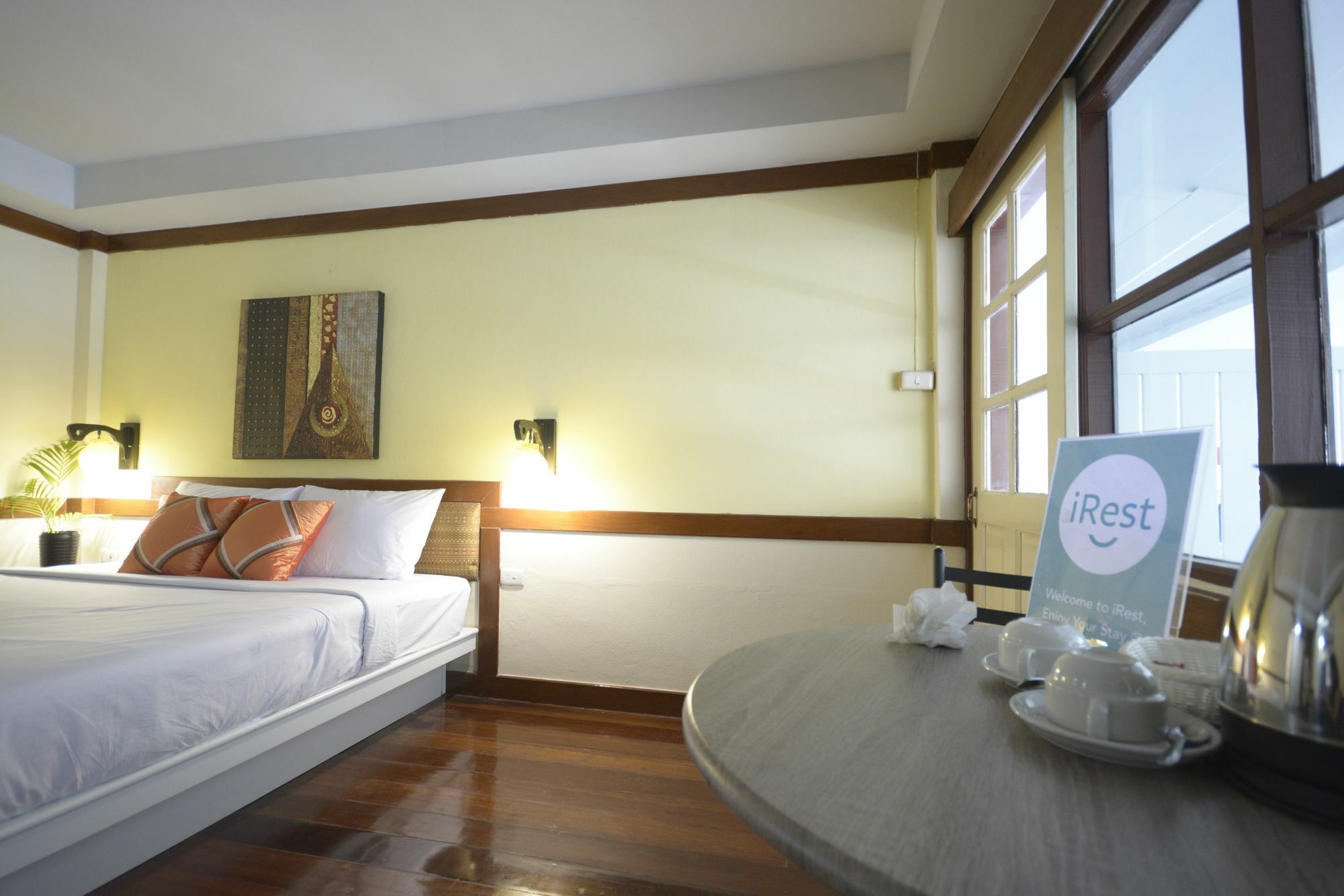 Irest Ao Nang Seafront Hostel Exterior photo